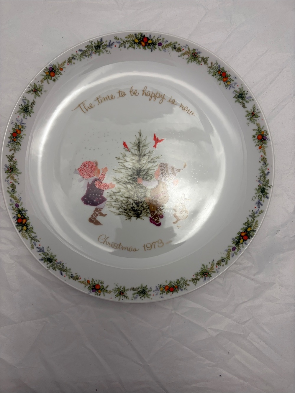 Christmas 1973 Decorative Holiday Plate - White with Green & Red Accents